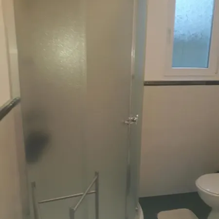 Self -contained Part Of A House With Garden Daire *